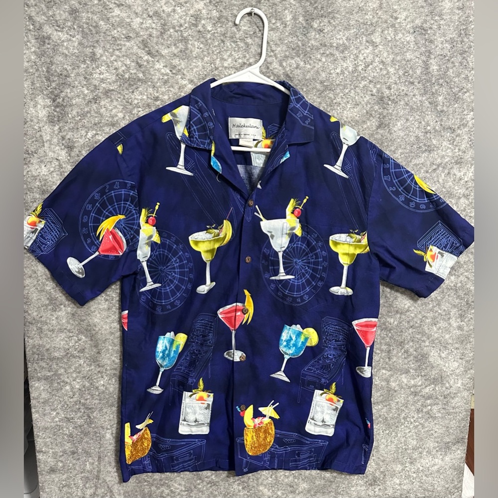 Mens Hawaiian Shirt Halekulani Medium Blue Tropical Drinks Margarita Colorful